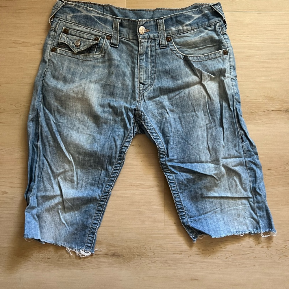 True Religion Light Blue Denim Shorts size 32
